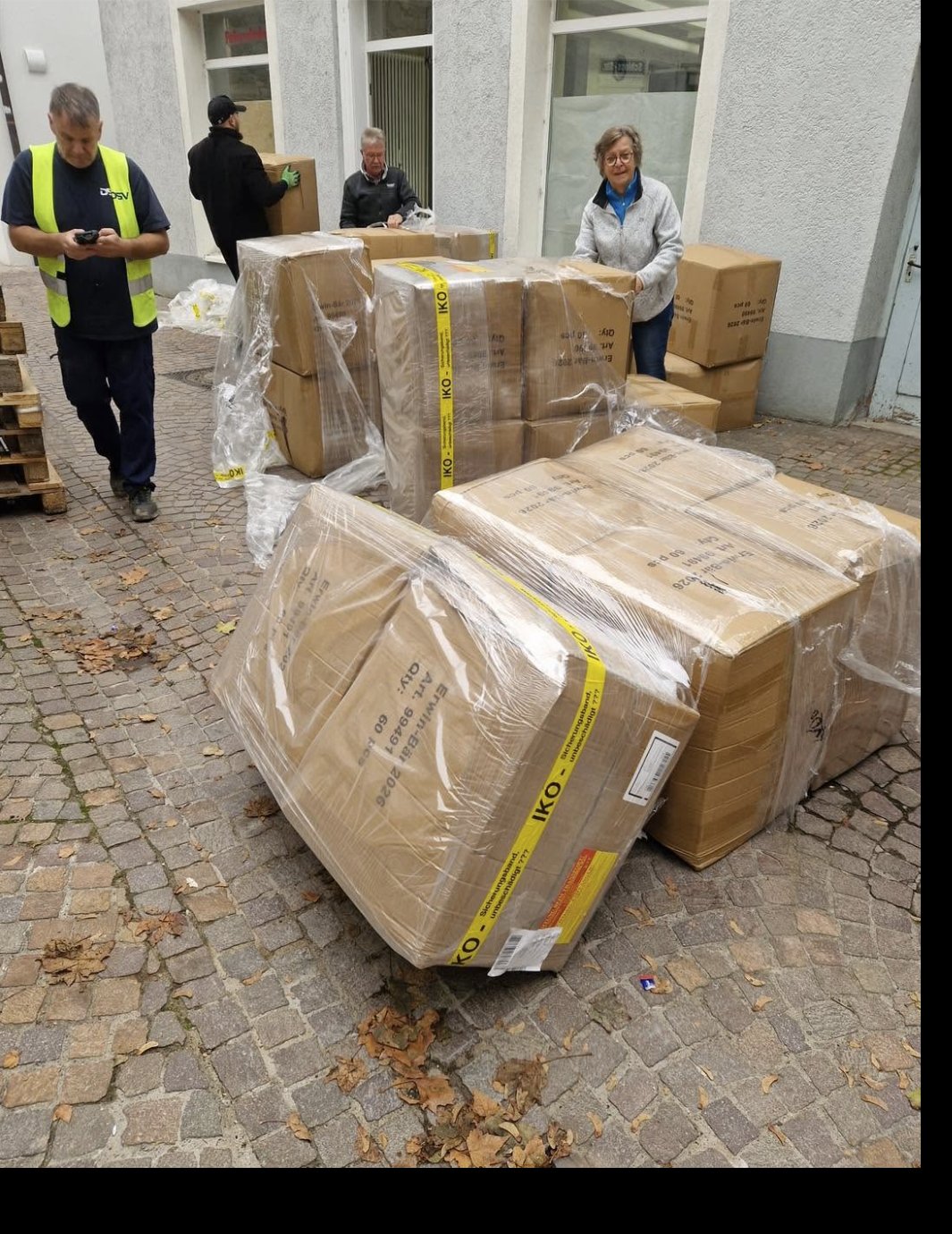 Anlieferung der neuen Bären in Hausach